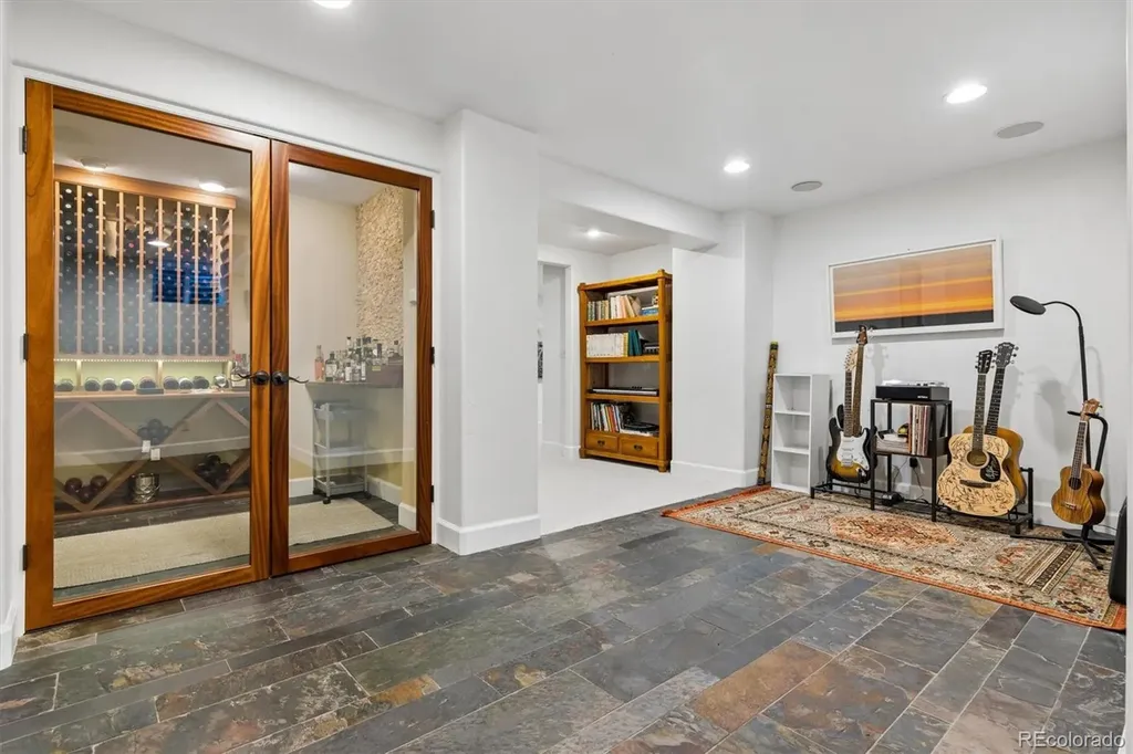 2500 S Jackson Street Denver CO 80210