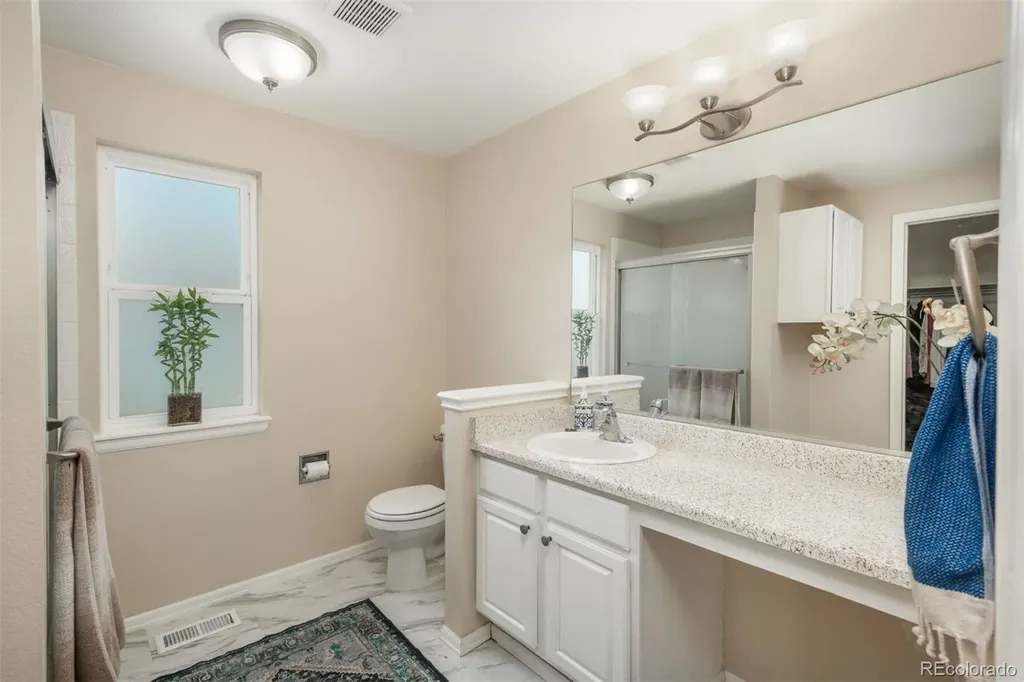 5295 S Liverpool Way Centennial CO 80015