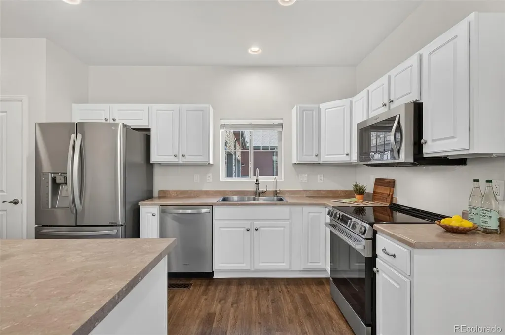 12715 Madison Court Thornton CO 80241