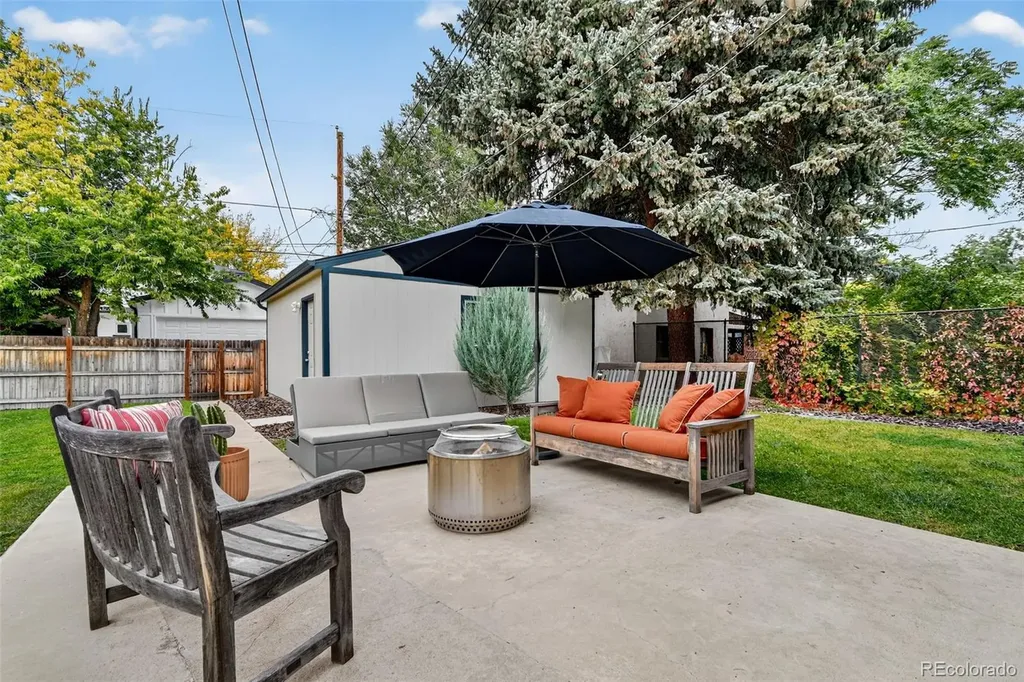 2065 Holly Street Denver CO 80207