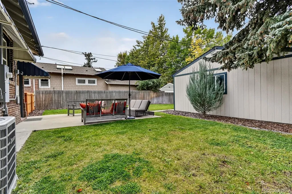 2065 Holly Street Denver CO 80207