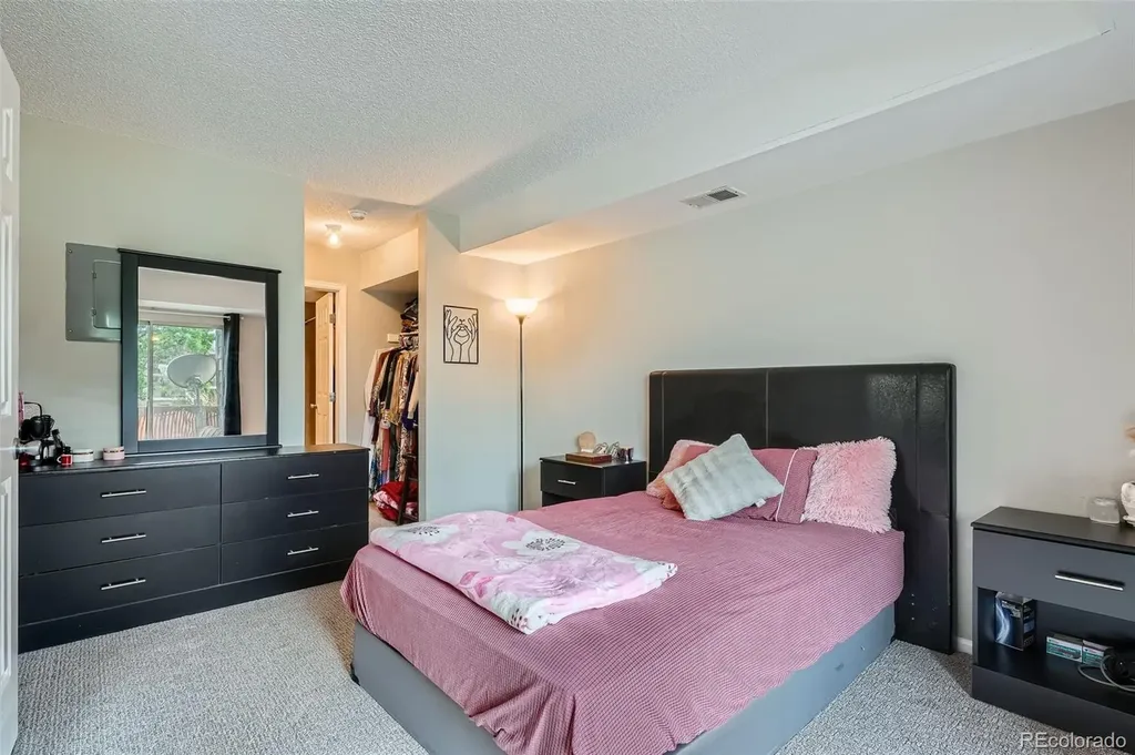 2575 S Syracuse Way Denver CO 80231