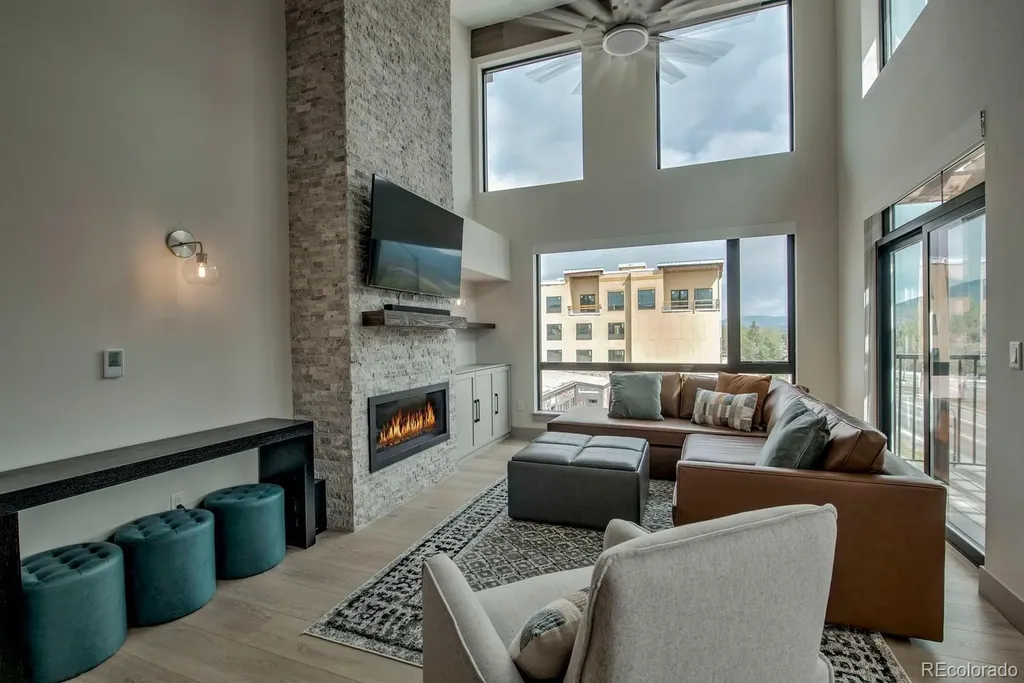 37 W 4th Street Silverthorne CO 80498