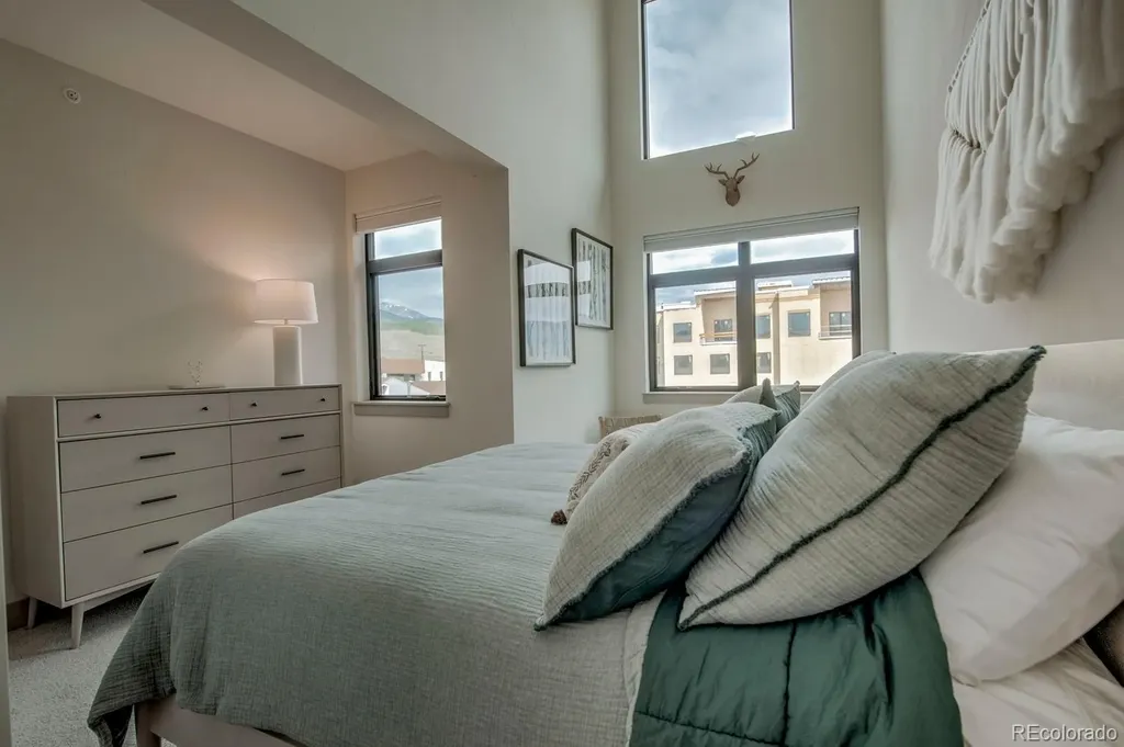 37 W 4th Street Silverthorne CO 80498