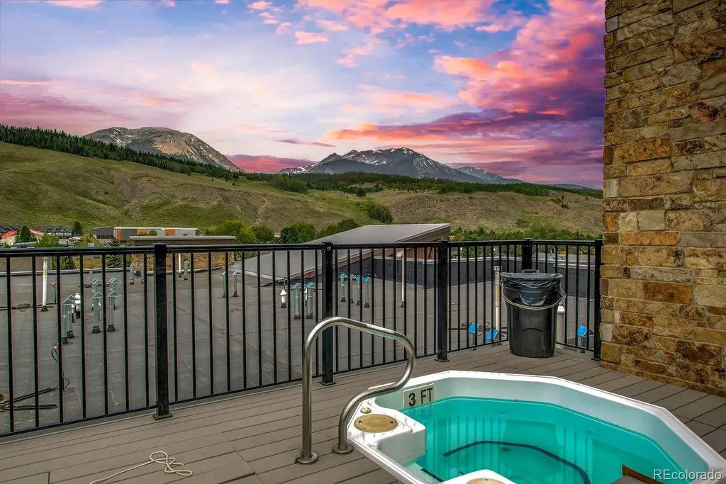 37 W 4th Street Silverthorne CO 80498