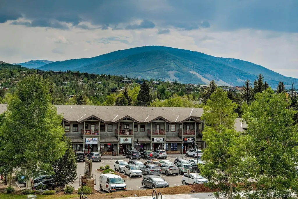 37 W 4th Street Silverthorne CO 80498