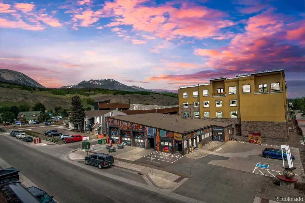 37 W 4th Street Silverthorne CO 80498