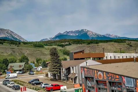 37 W 4th Street Silverthorne CO 80498