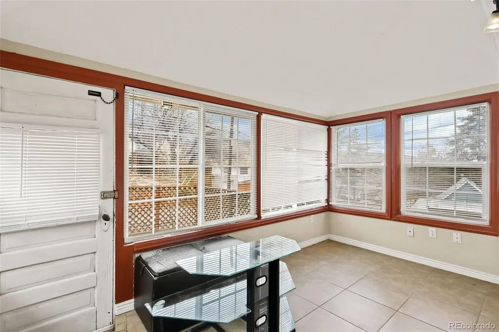 811 Shoshone Place Manitou Springs CO 80829