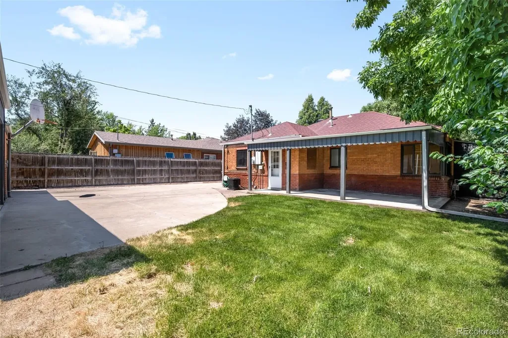 1370 Newport Street Denver CO 80220