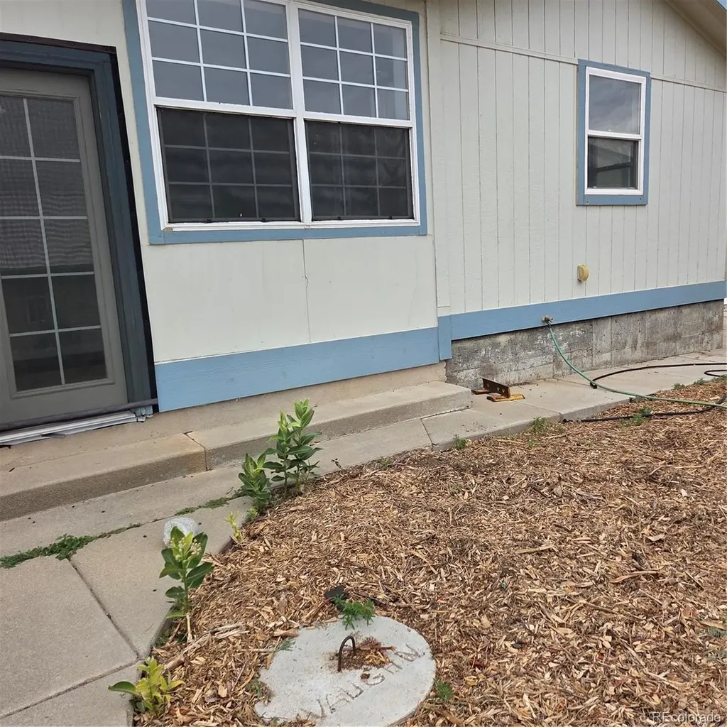 26906 County Road 20 Keenesburg CO 80643