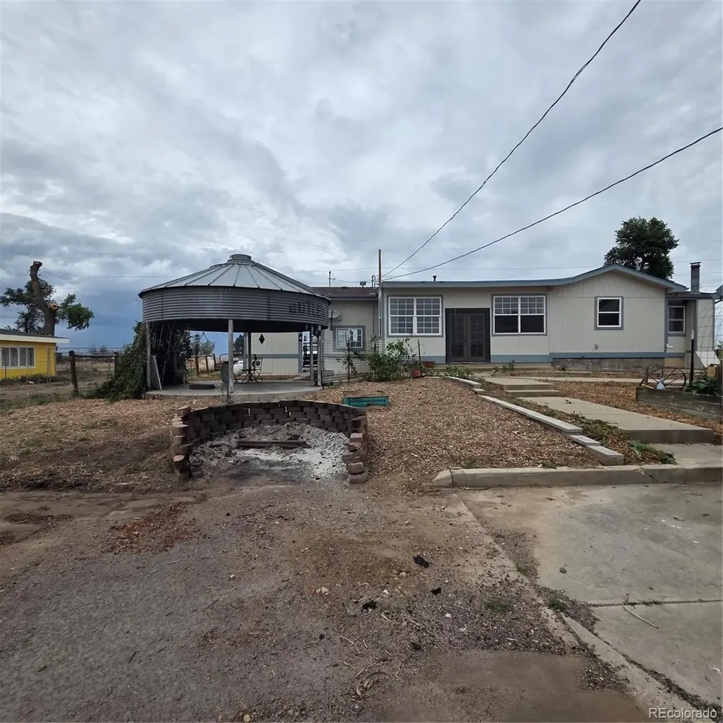 26906 County Road 20 Keenesburg CO 80643