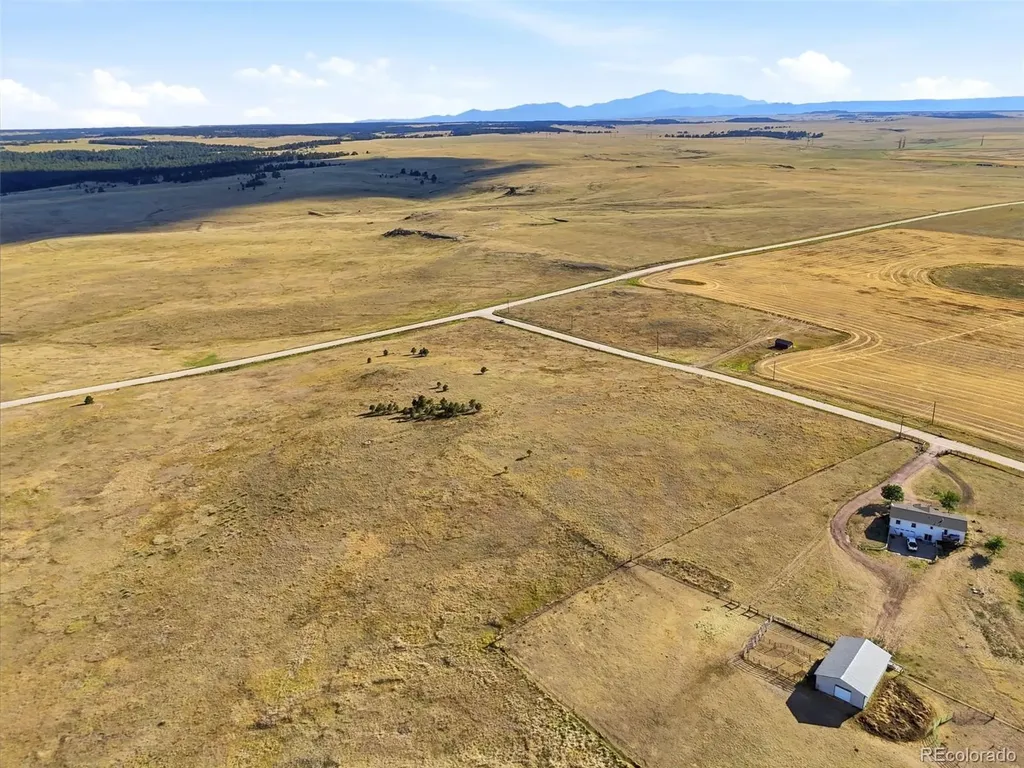 21222 County Road 15/21 Elbert CO 80106