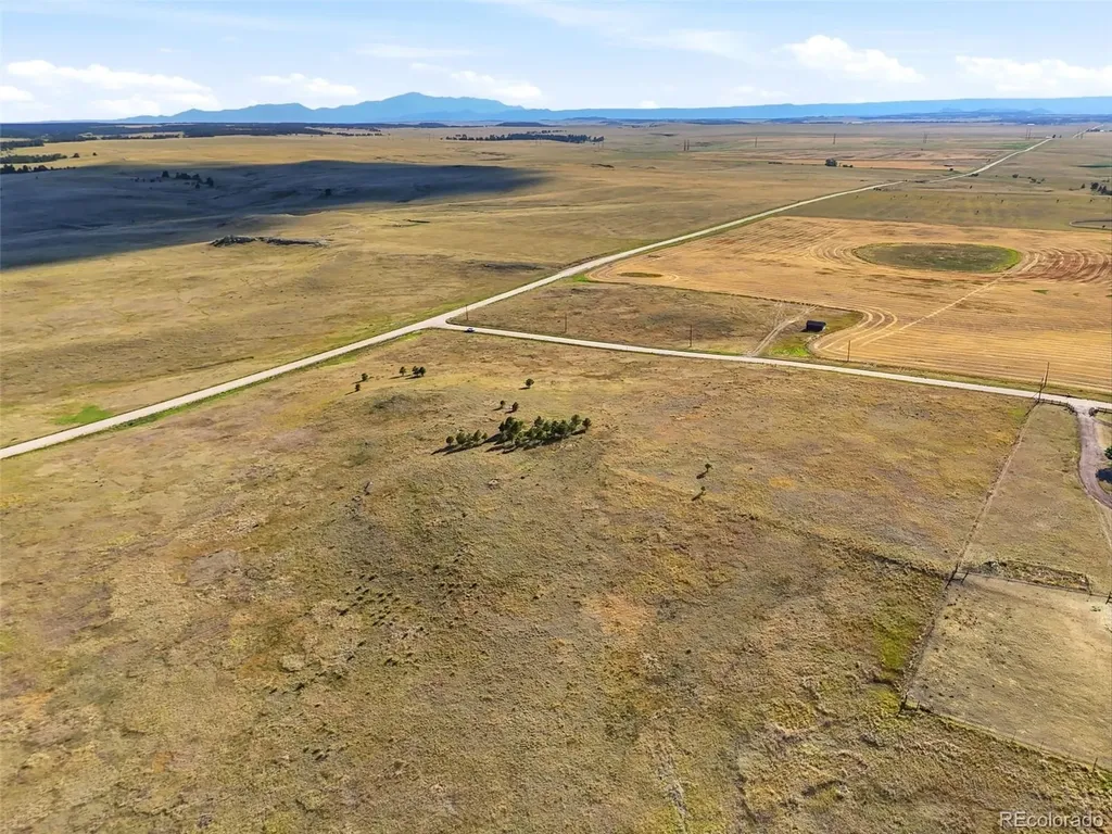 21222 County Road 15/21 Elbert CO 80106