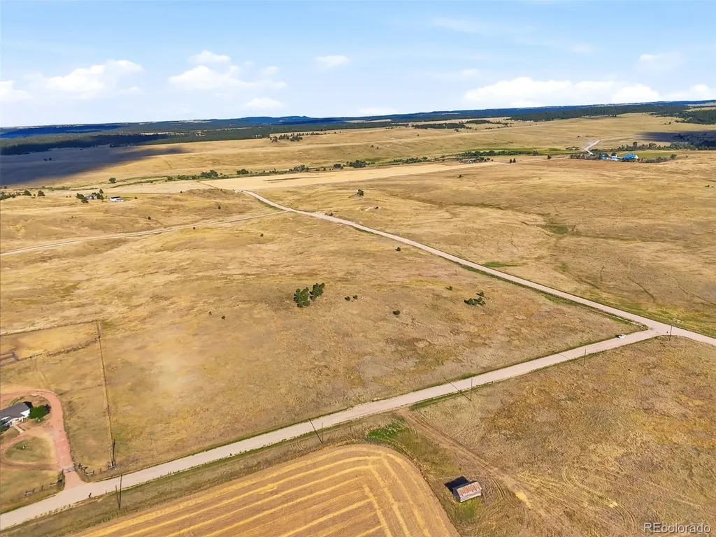 21222 County Road 15/21 Elbert CO 80106