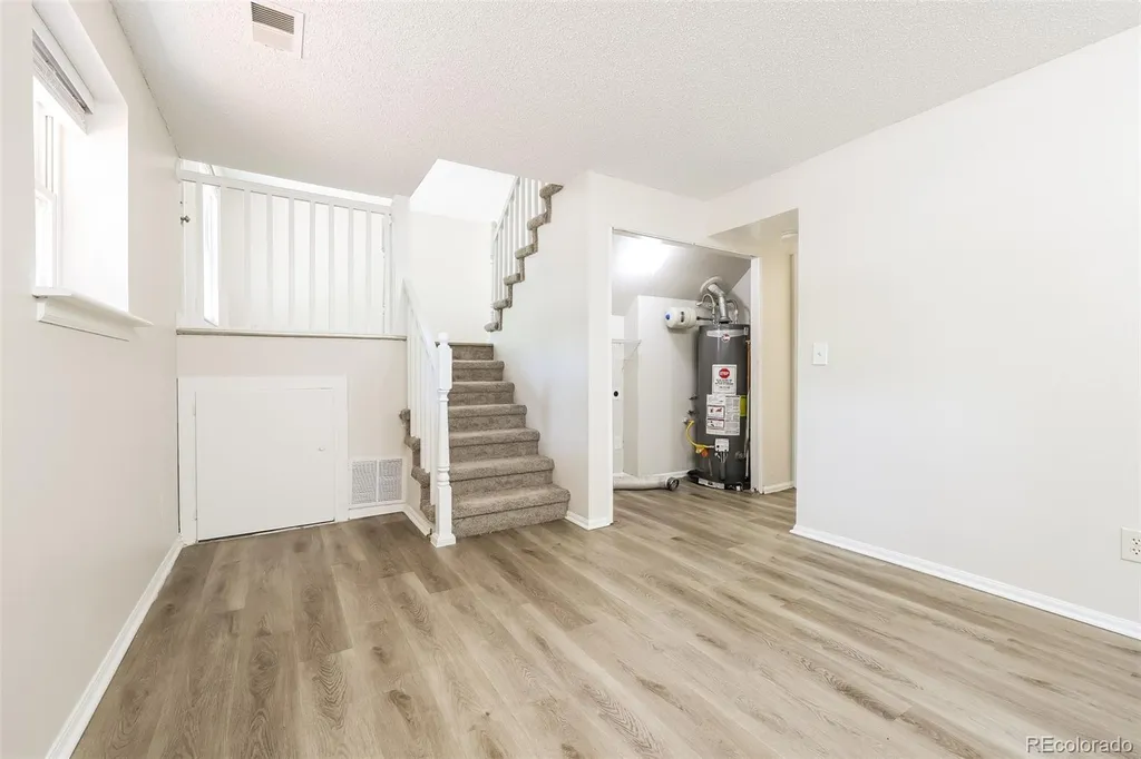 2551 S Kittredge Way Aurora CO 80013
