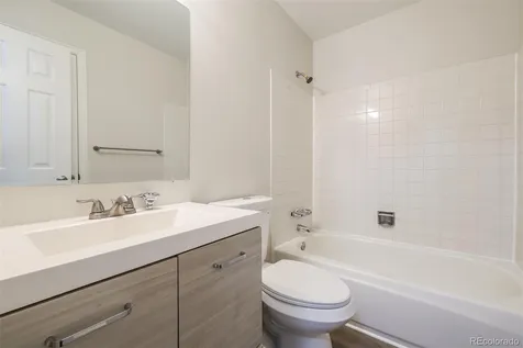 2551 S Kittredge Way Aurora CO 80013