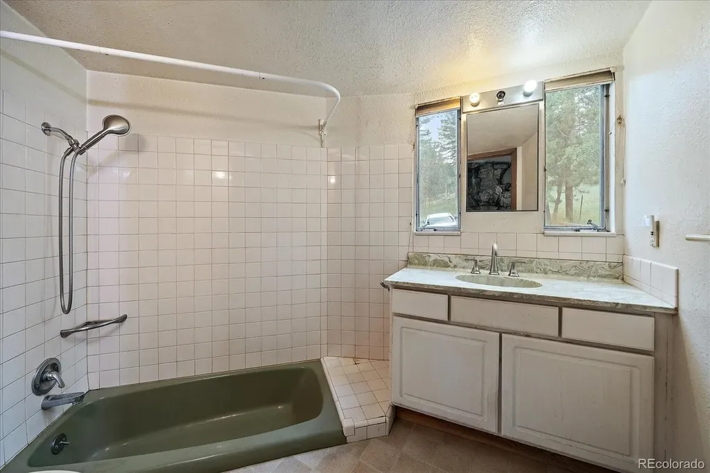 475 Circle Drive Evergreen CO 80439