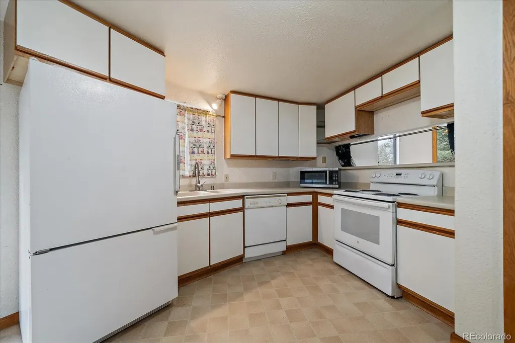 475 Circle Drive Evergreen CO 80439