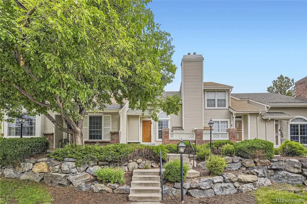 2902 W Long Circle Littleton CO 80120