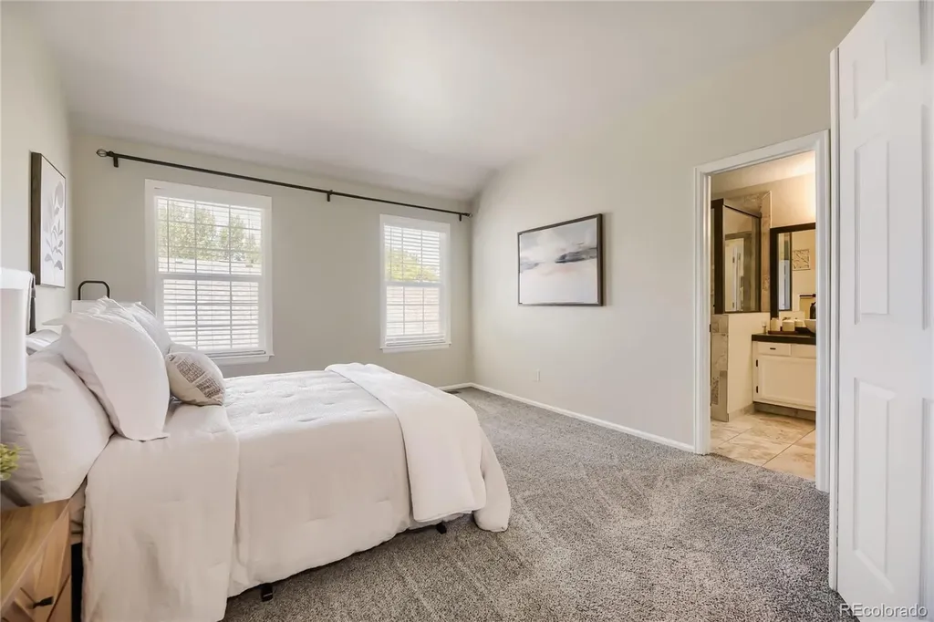 2902 W Long Circle Littleton CO 80120