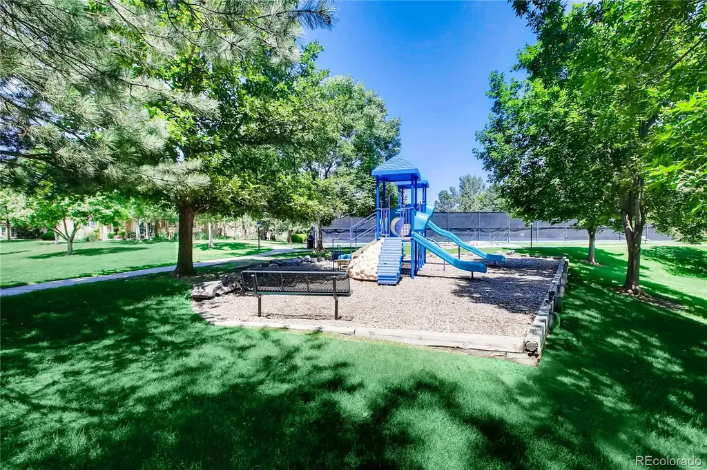 2902 W Long Circle Littleton CO 80120