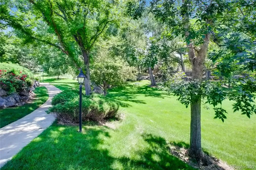2902 W Long Circle Littleton CO 80120