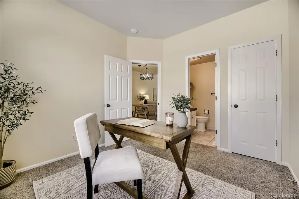 2902 W Long Circle Littleton CO 80120