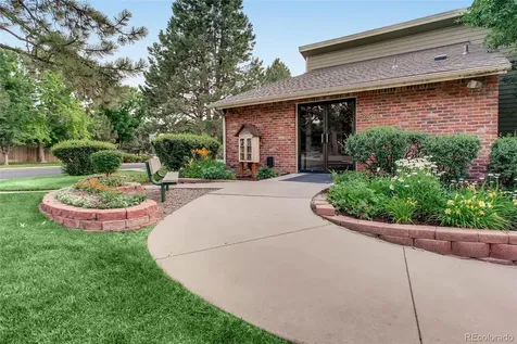 2902 W Long Circle Littleton CO 80120