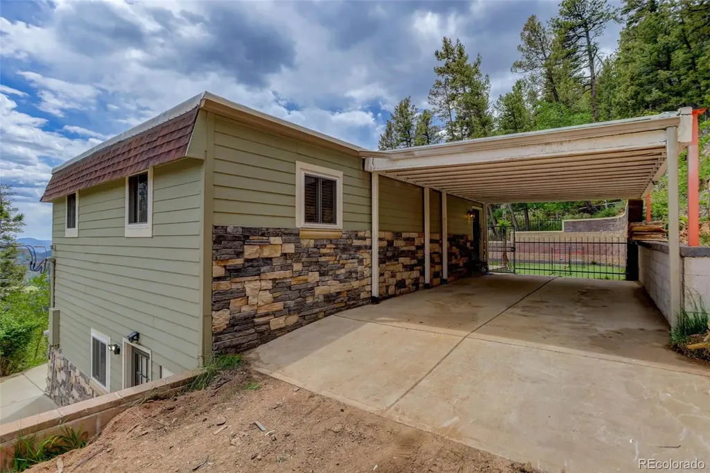 31307 Kings Valley W Conifer CO 80433