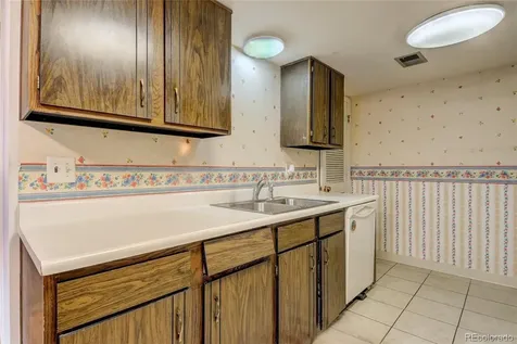 1284 Sable Boulevard Aurora CO 80011