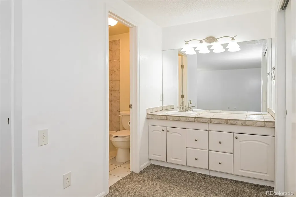 2721 S Salida Way Aurora CO 80013