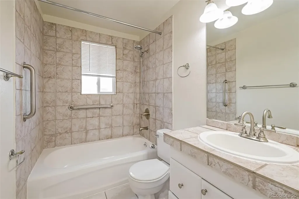 2721 S Salida Way Aurora CO 80013