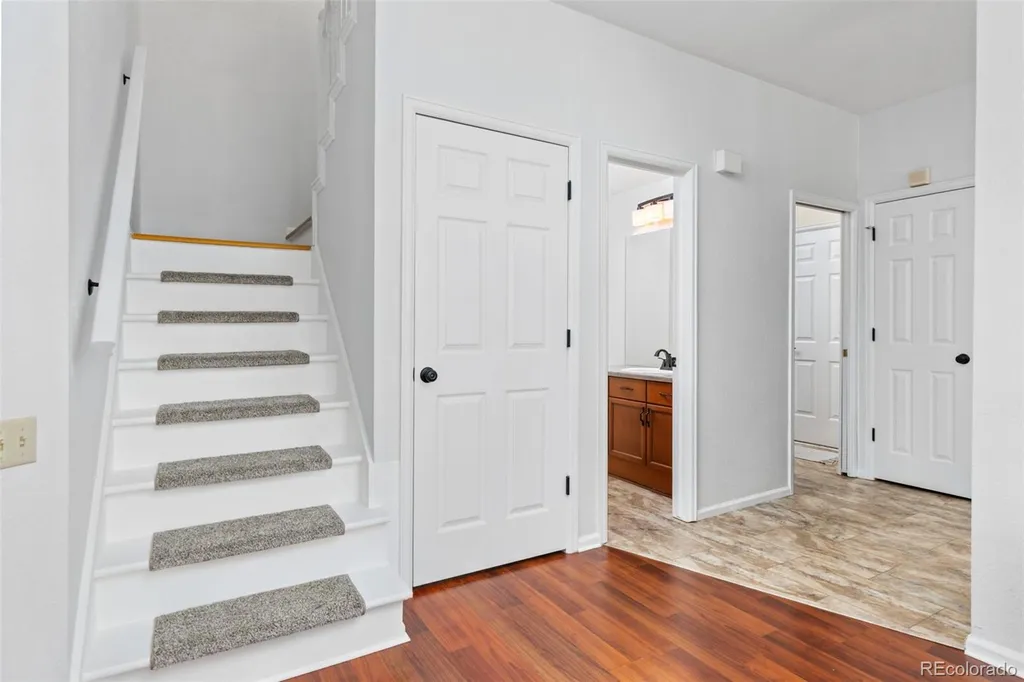 4056 S Abilene Circle Aurora CO 80014