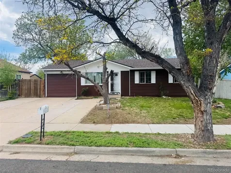 823 S Moline Street Aurora CO 80012