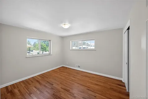 2201 Oakland Street Aurora CO 80010