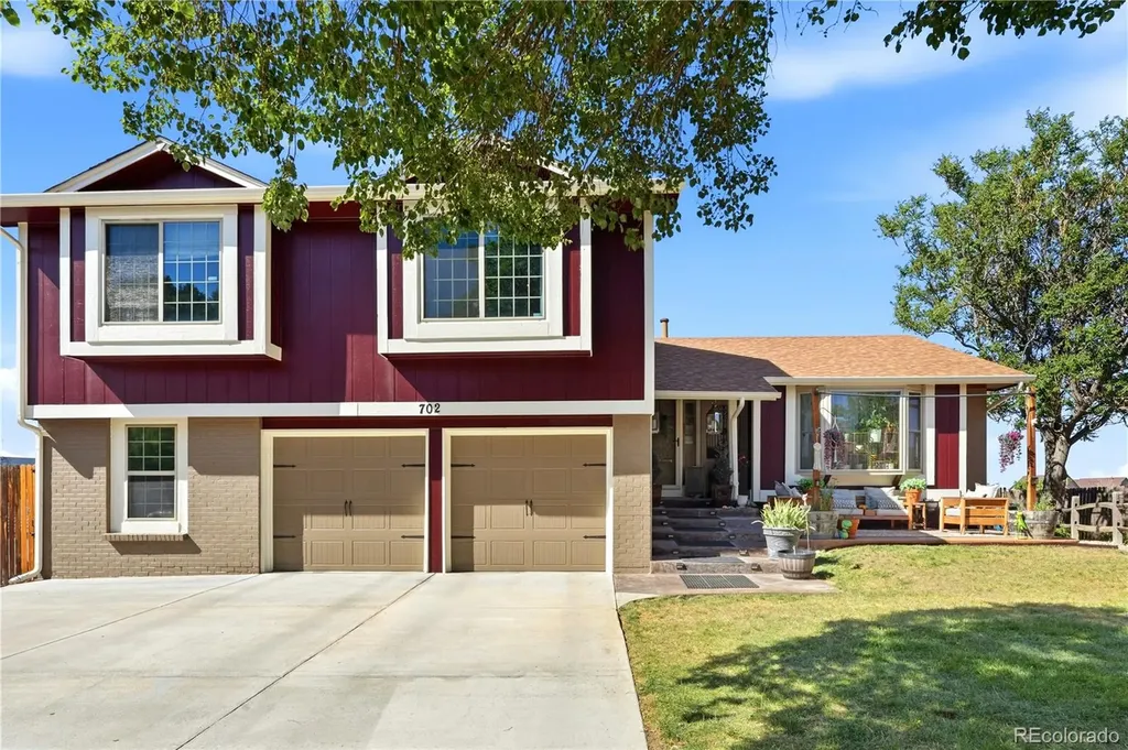 702 S Eagle Street Aurora CO 80012