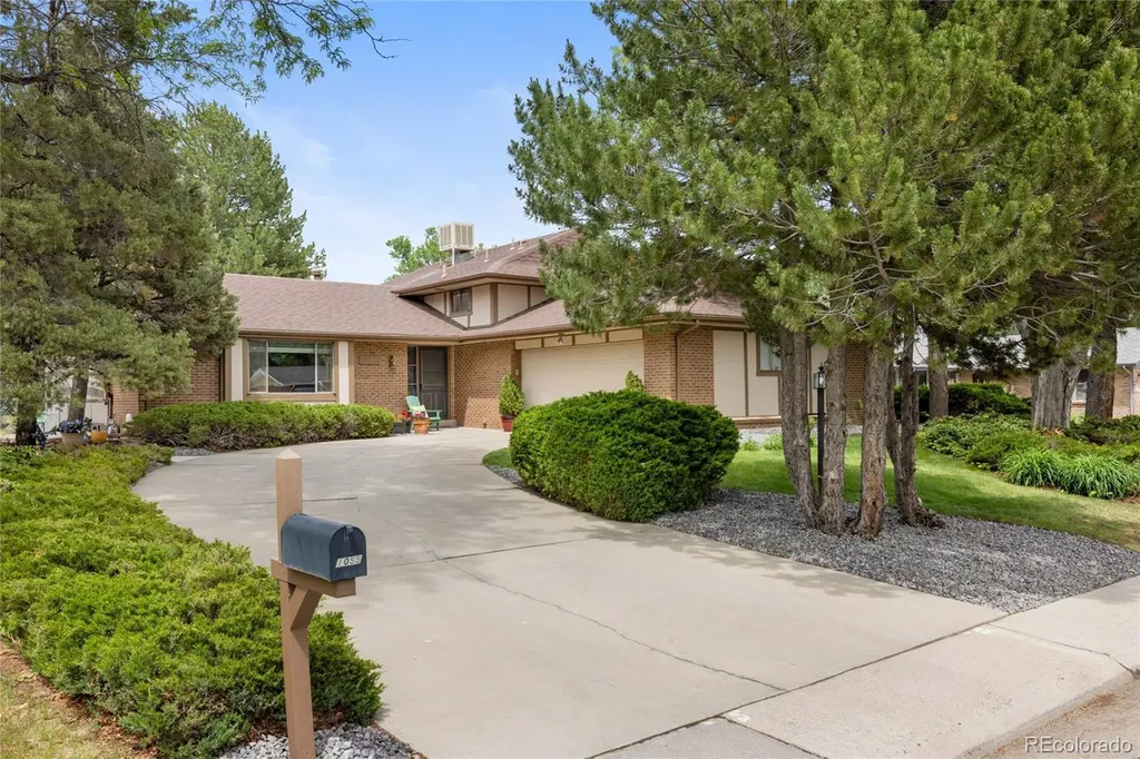 1055 E 16th Avenue Broomfield CO 80020