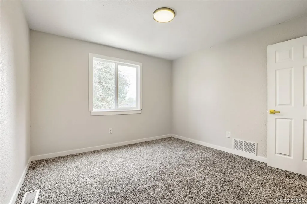 4852 S Salida Court Aurora CO 80015