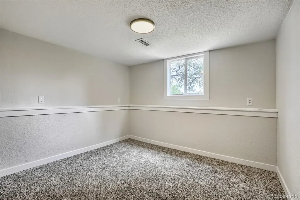4852 S Salida Court Aurora CO 80015