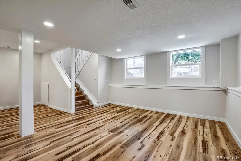 4852 S Salida Court Aurora CO 80015