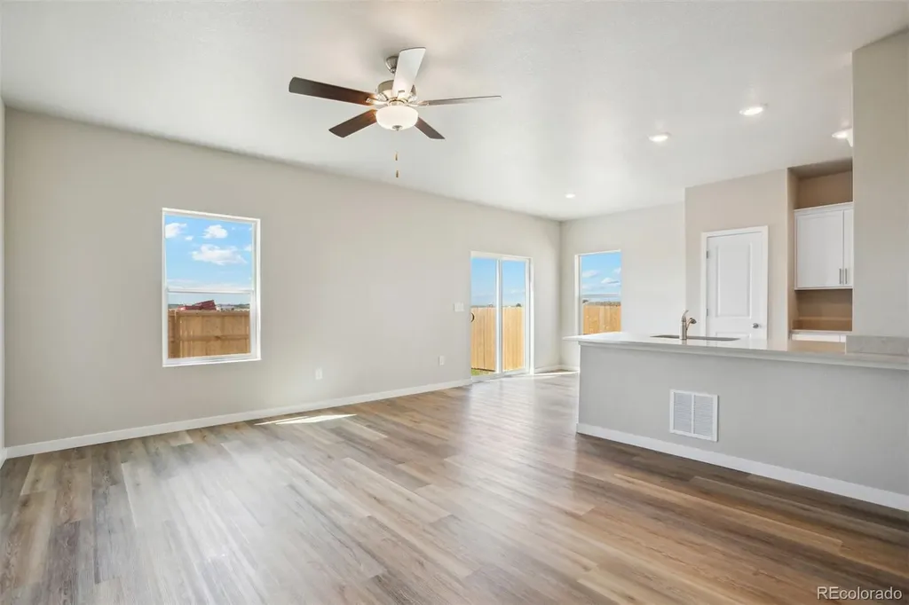 48215 Shetland Drive Bennett CO 80102