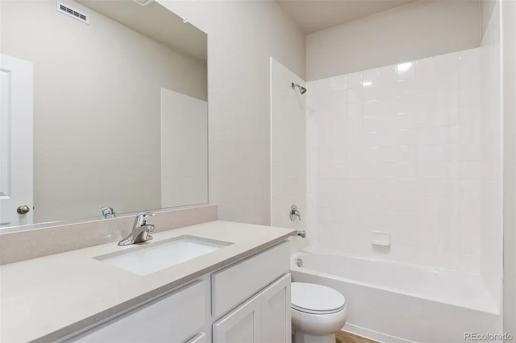48215 Shetland Drive Bennett CO 80102