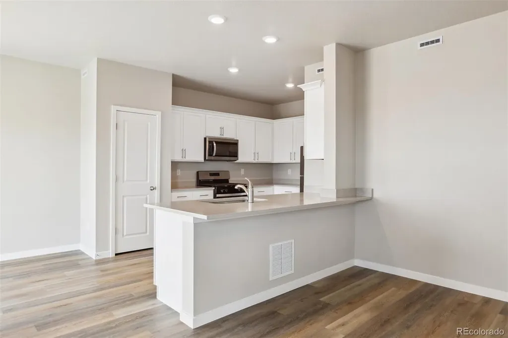 48215 Shetland Drive Bennett CO 80102