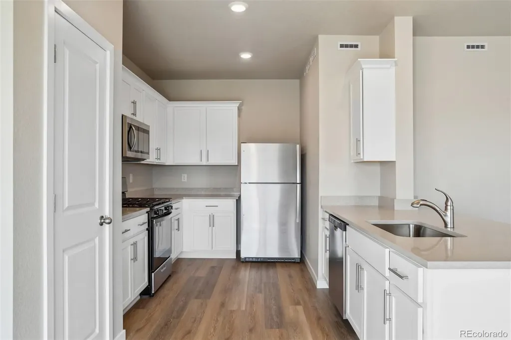 48215 Shetland Drive Bennett CO 80102