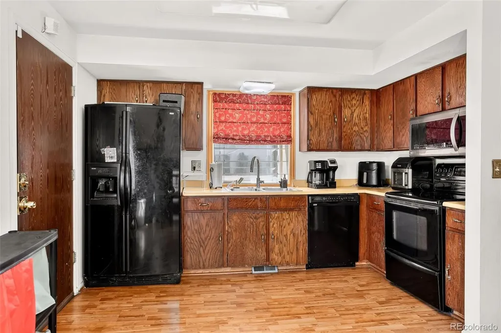 4684 Chandler Court Denver CO 80239