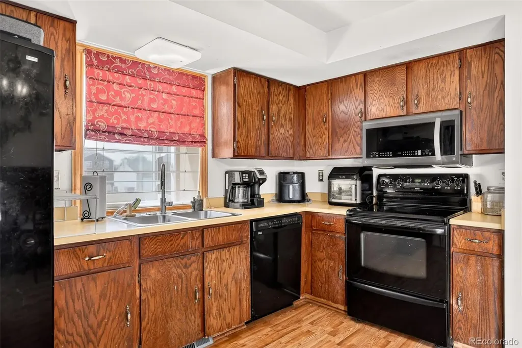 4684 Chandler Court Denver CO 80239
