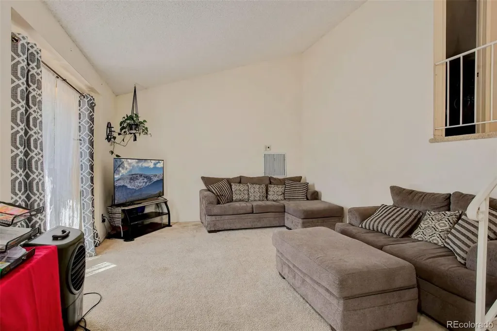 4684 Chandler Court Denver CO 80239