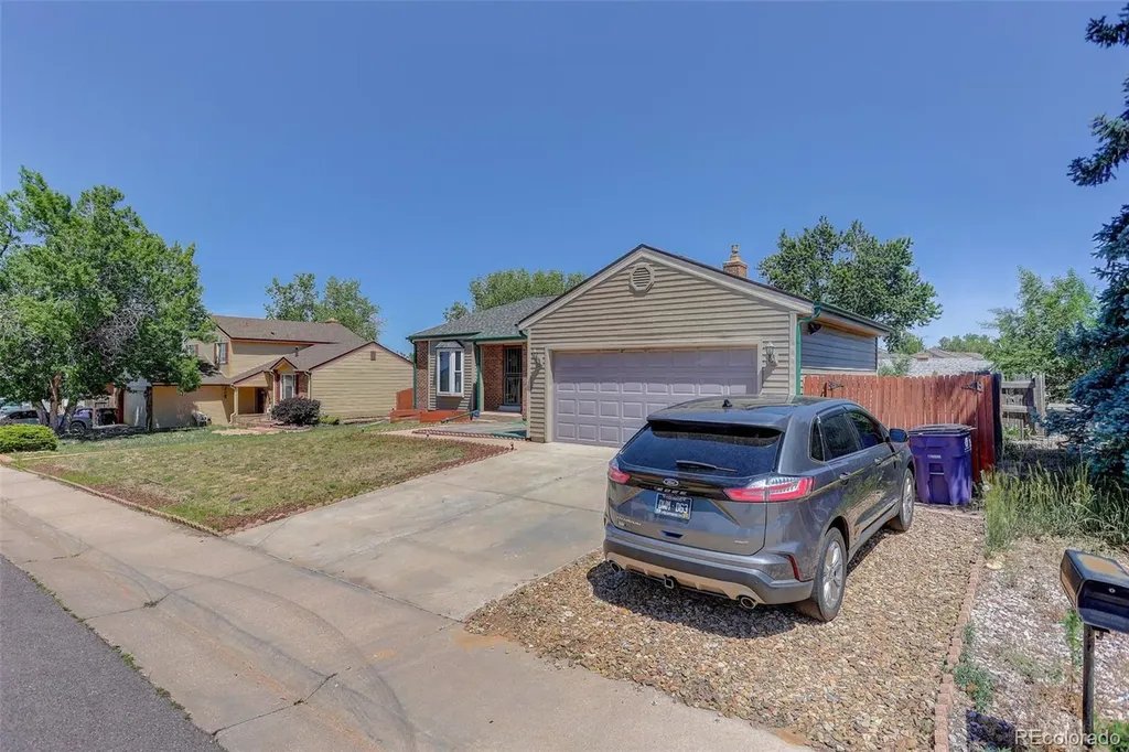 4684 Chandler Court Denver CO 80239