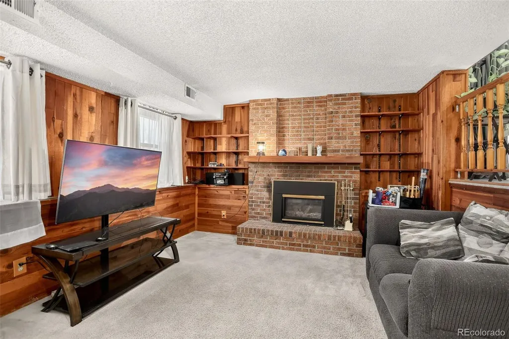 4684 Chandler Court Denver CO 80239